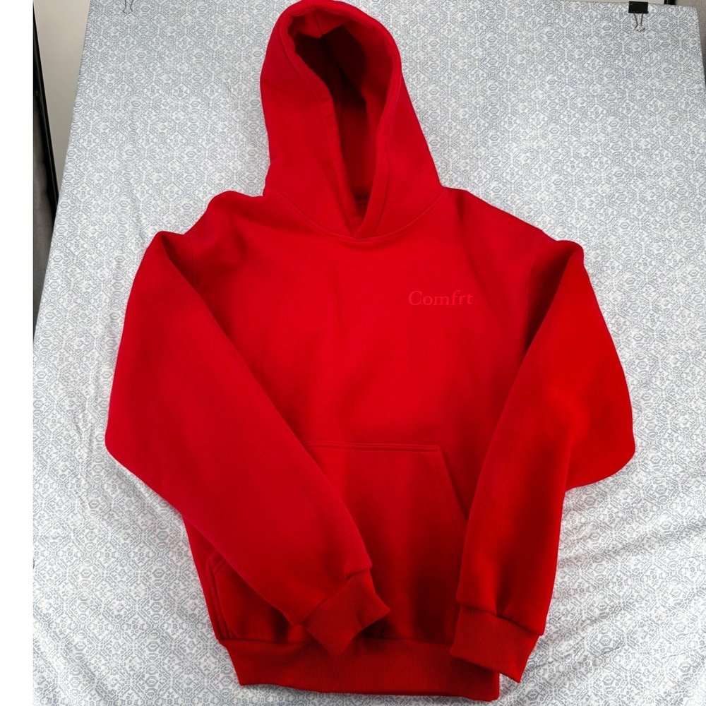 Comfrt Signature Hoodie Red Fleece Pullover Sweatshirt Small Streetwear Relaxed